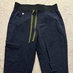 Figs Zamora Scrub Pants size XS/Tall
